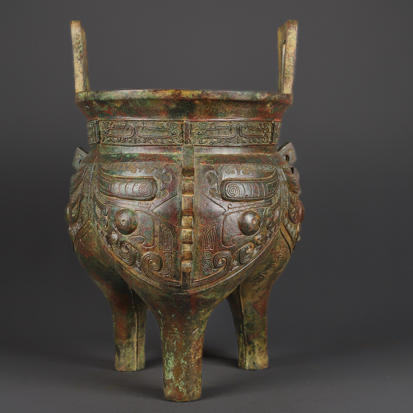 Zhou Dynasty Bronze animal faced tripod