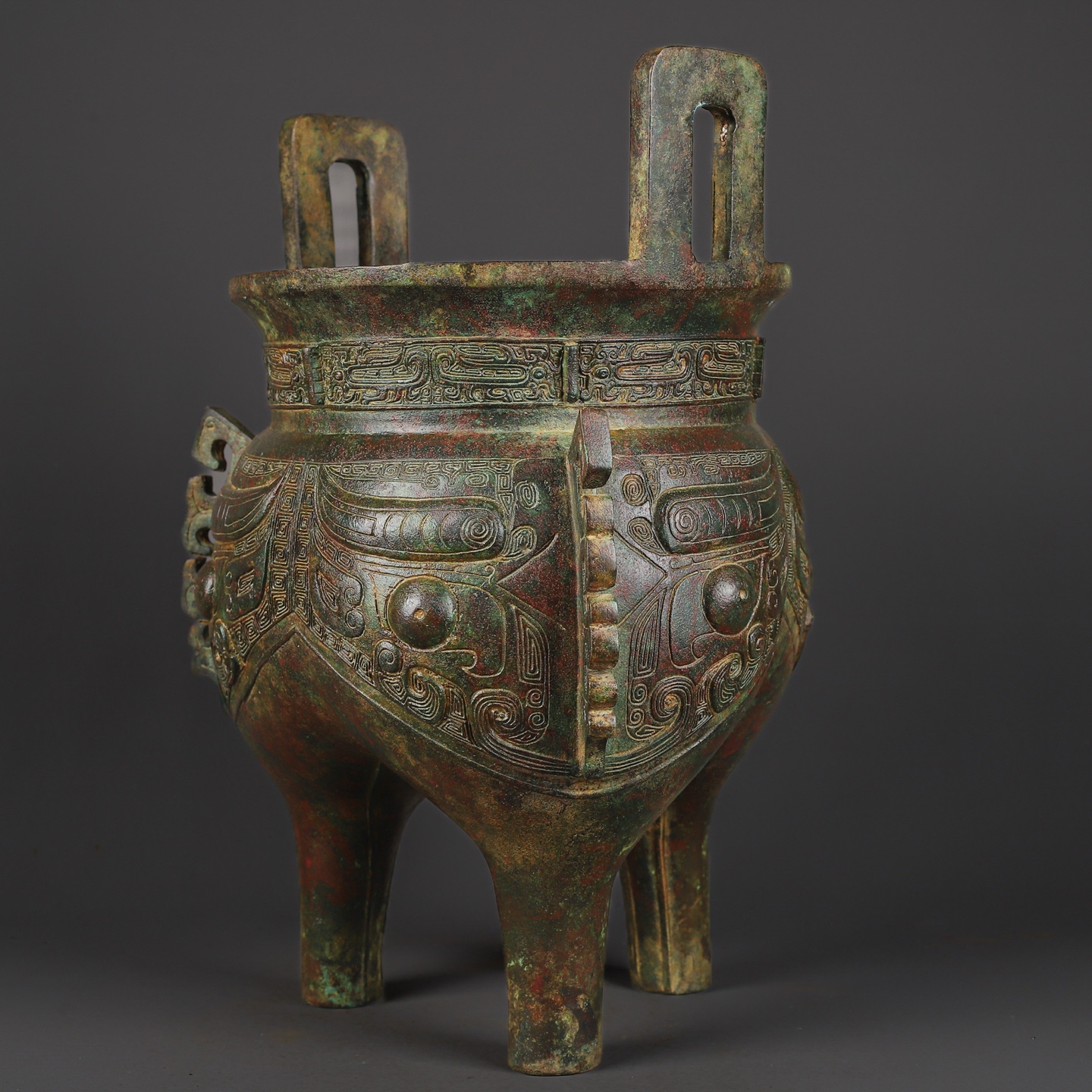 Zhou Dynasty Bronze animal faced tripod