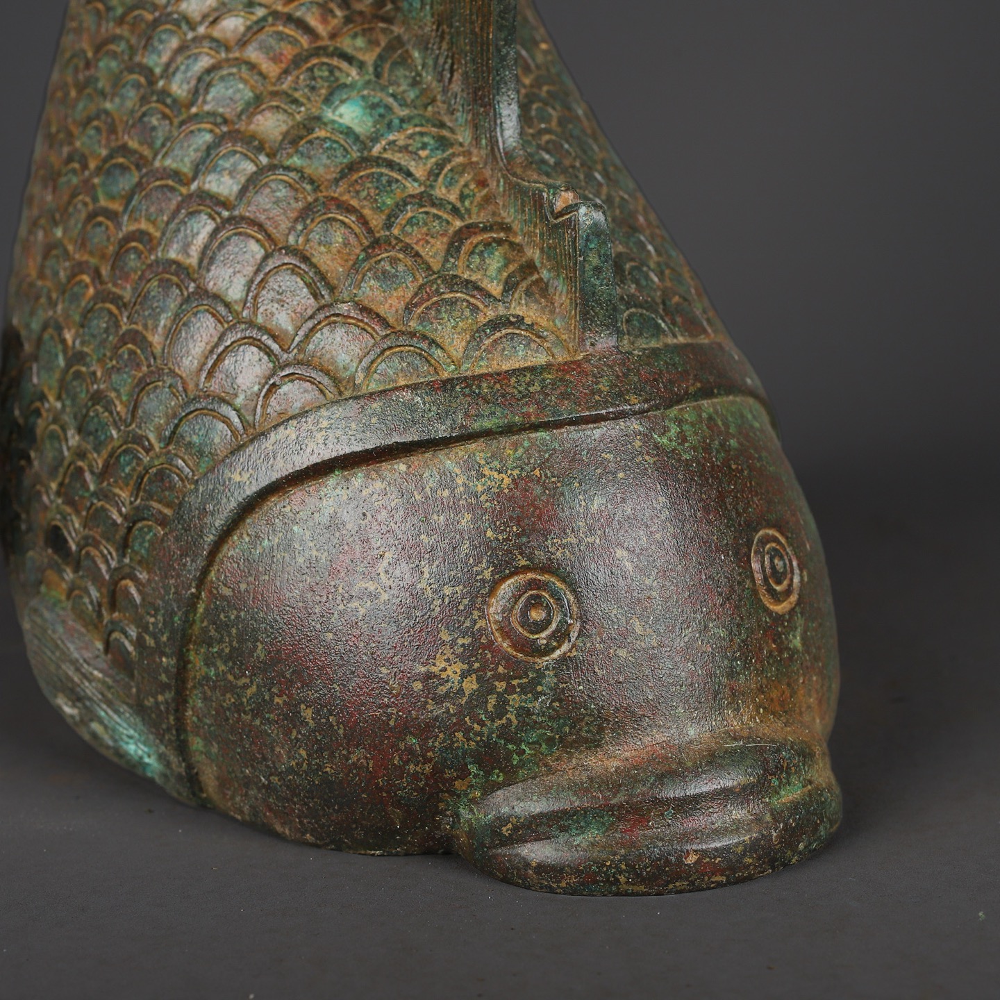 Han Dynasty Bronze fish bottle