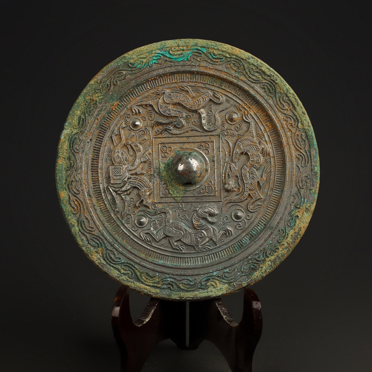 Han Dynasty Bronze hunting mirror