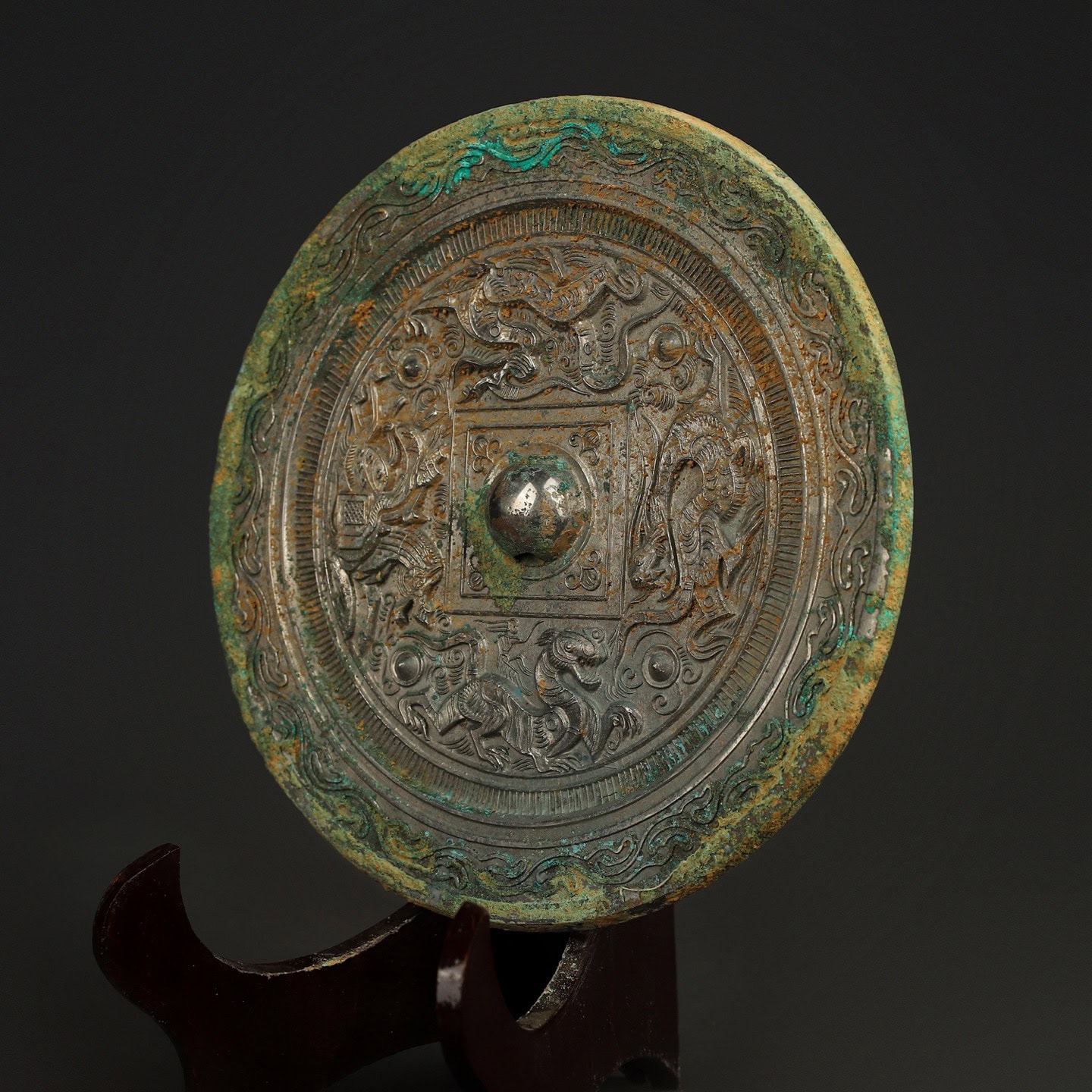 Han Dynasty Bronze hunting mirror