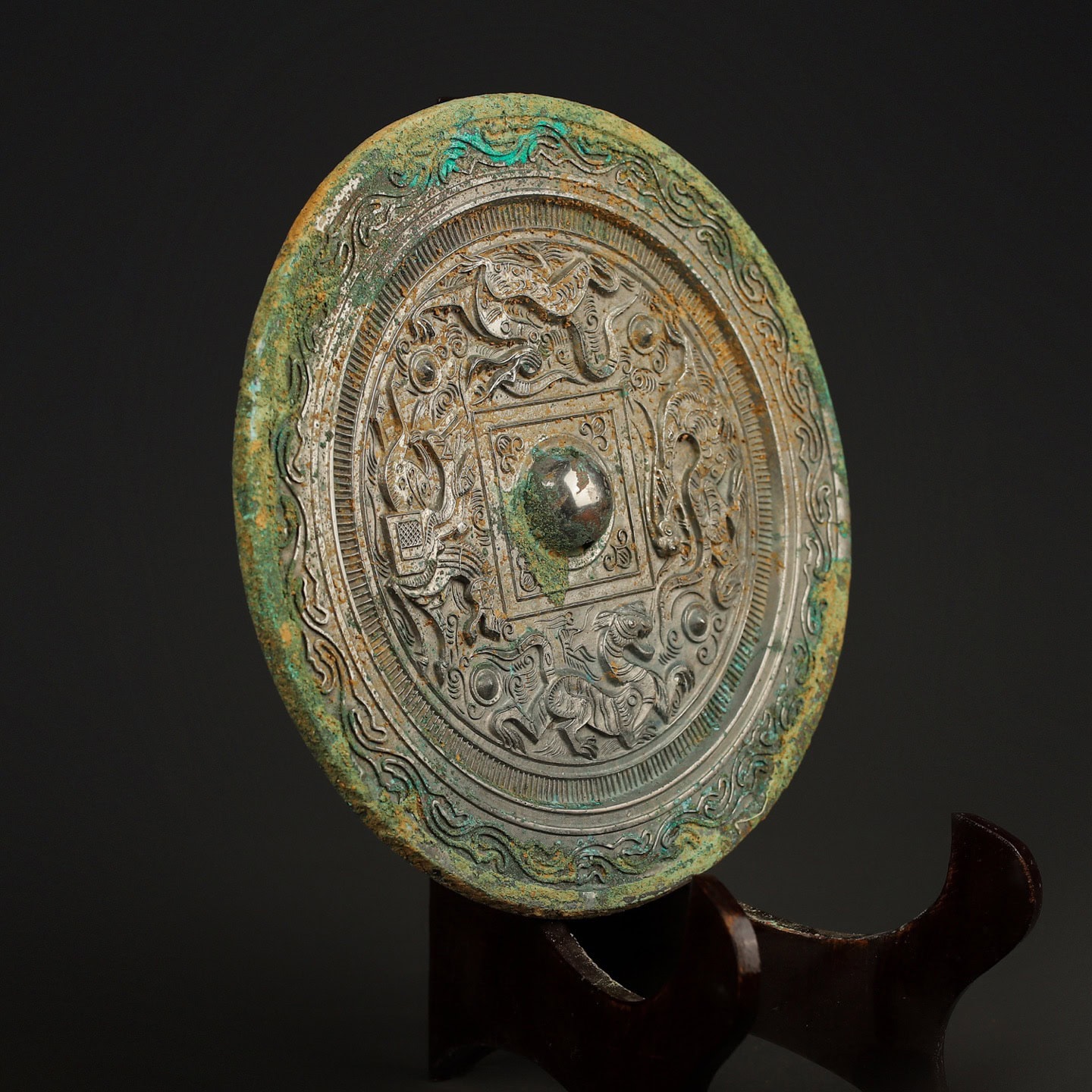 Han Dynasty Bronze hunting mirror