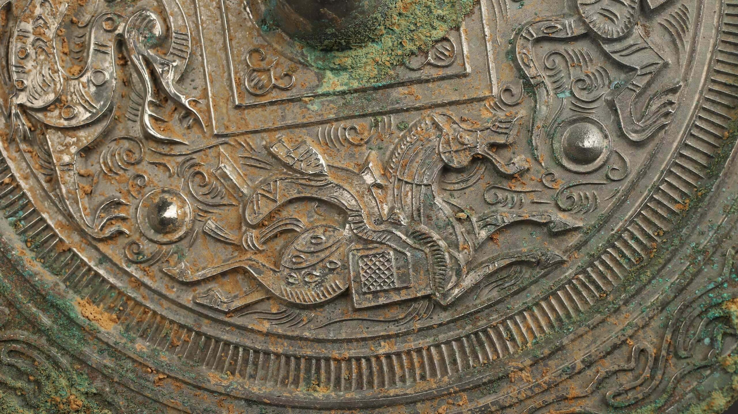 Han Dynasty Bronze hunting mirror
