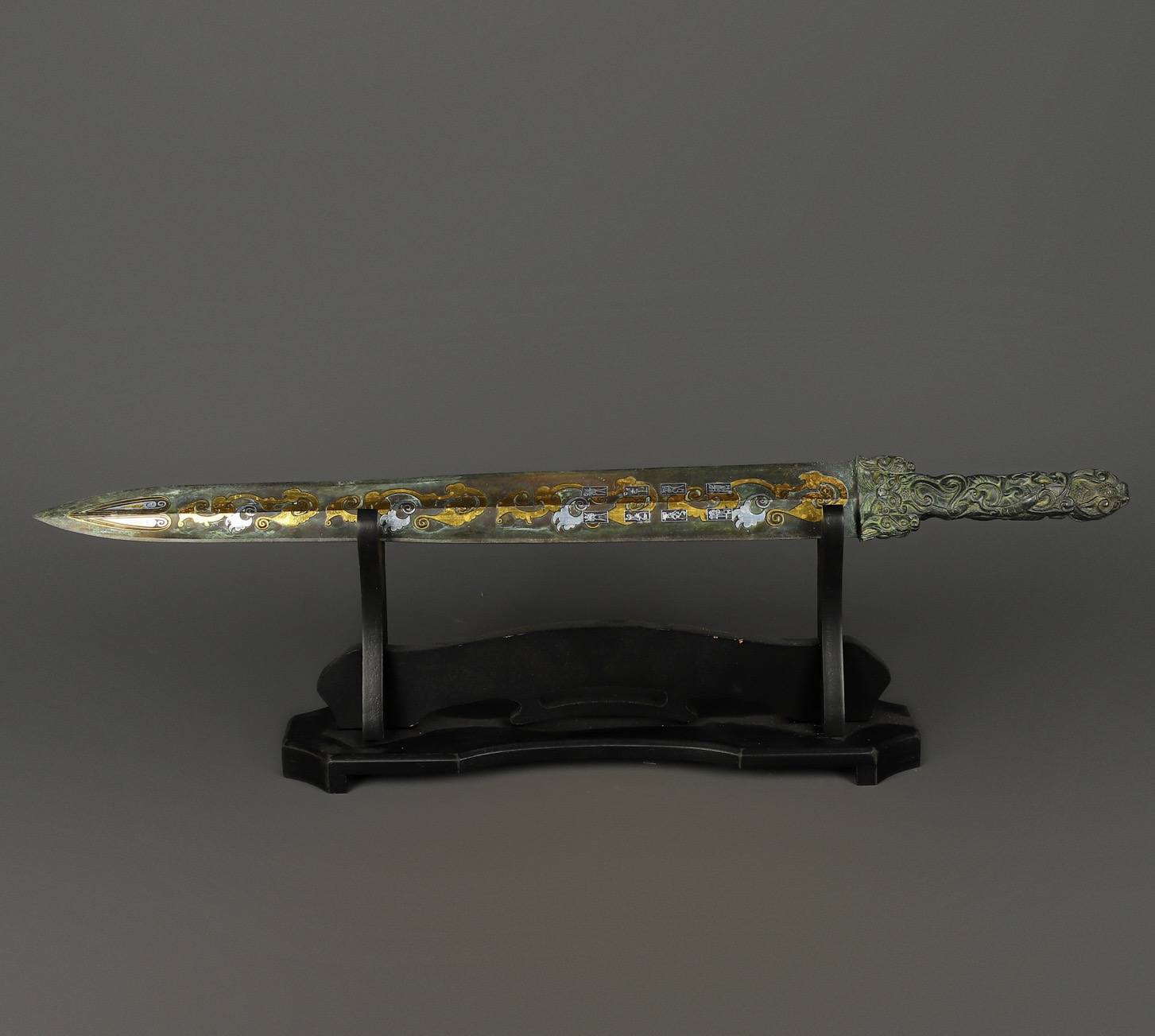 Han Dynasty Bronze sword with gold and silver inscriptions