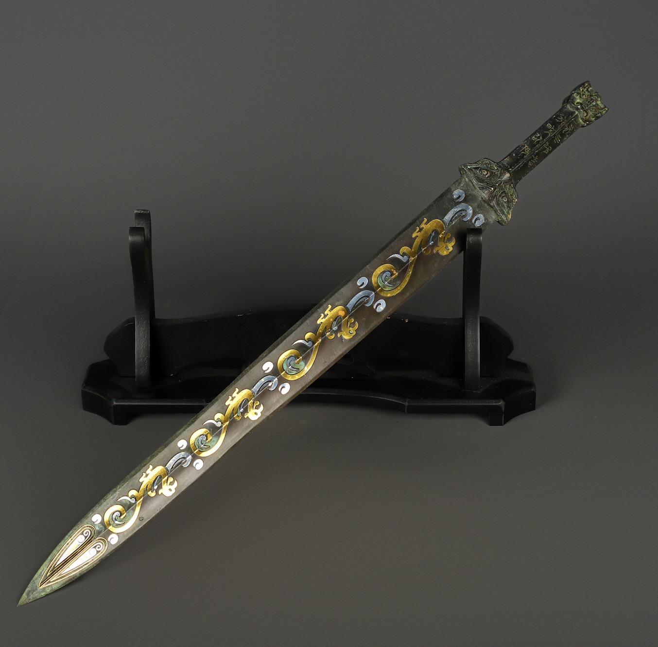 Han Dynasty Bronze sword with gold and silver inscriptions
