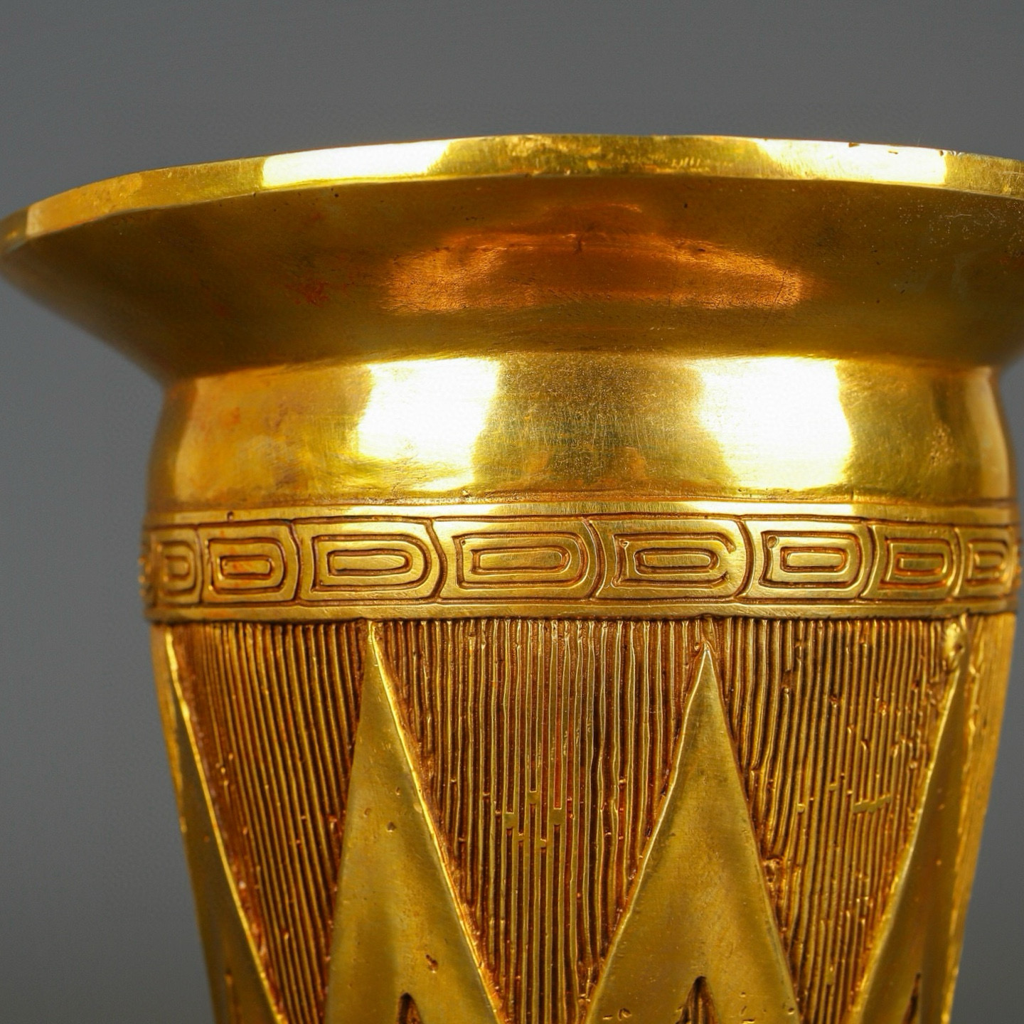 Han Dynasty Bronze gilt jar with real gold inscriptions