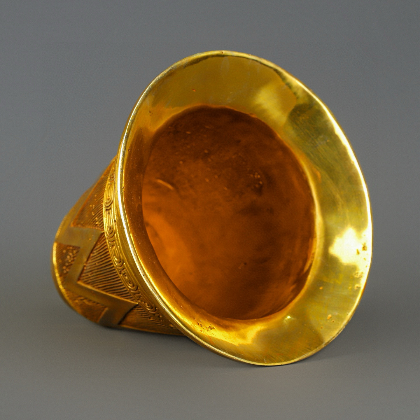 Han Dynasty Bronze gilt jar with real gold inscriptions