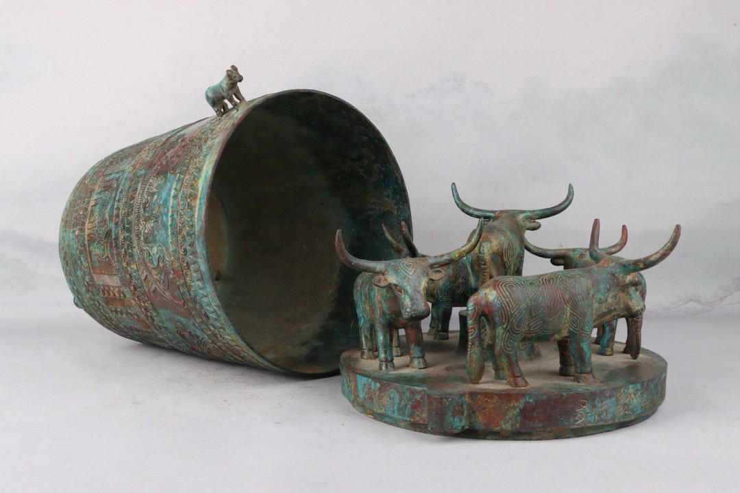 Zhou Dynasty Bronze Inscription Five Bull Reserve