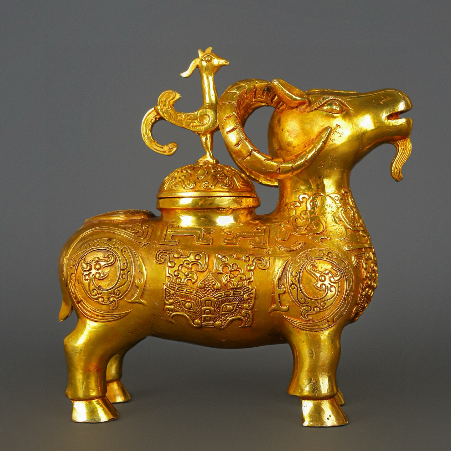 Han Dynasty Bronze gilt gold sheep statue