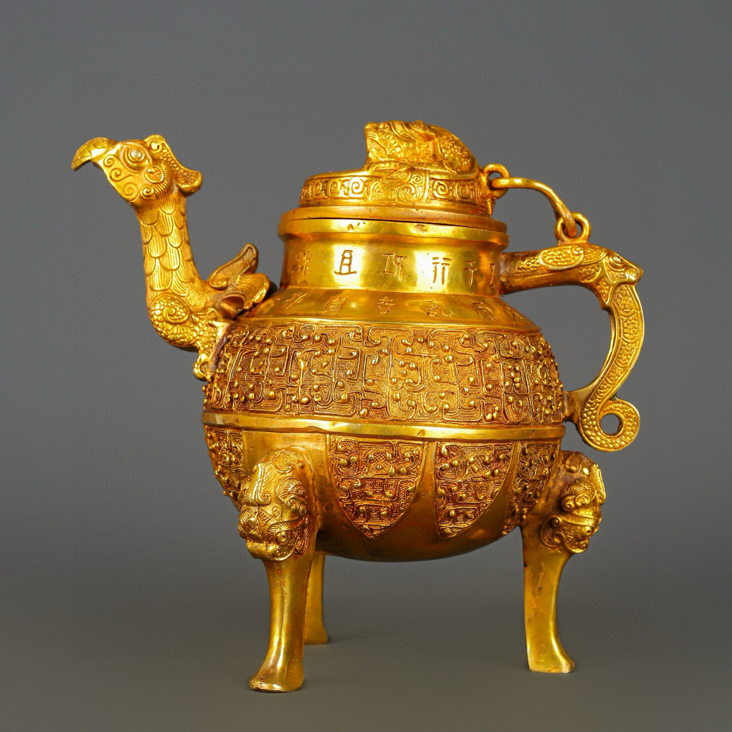 Han Dynasty Bronze and real gold three legged kettle