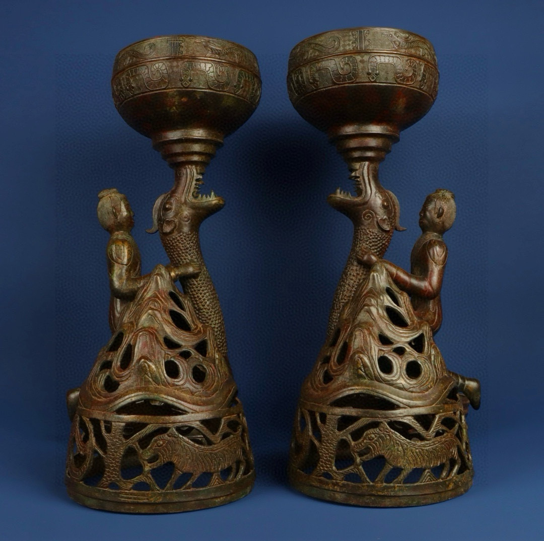 Han Dynasty Pair of Bronze Kneeling Boshan Stoves