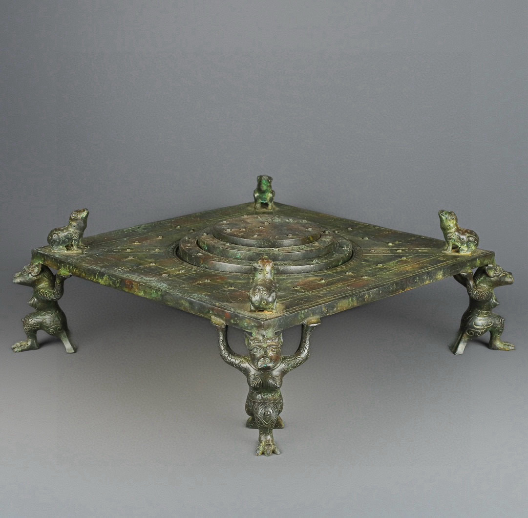 Han Dynasty Bronze Astrology Compass