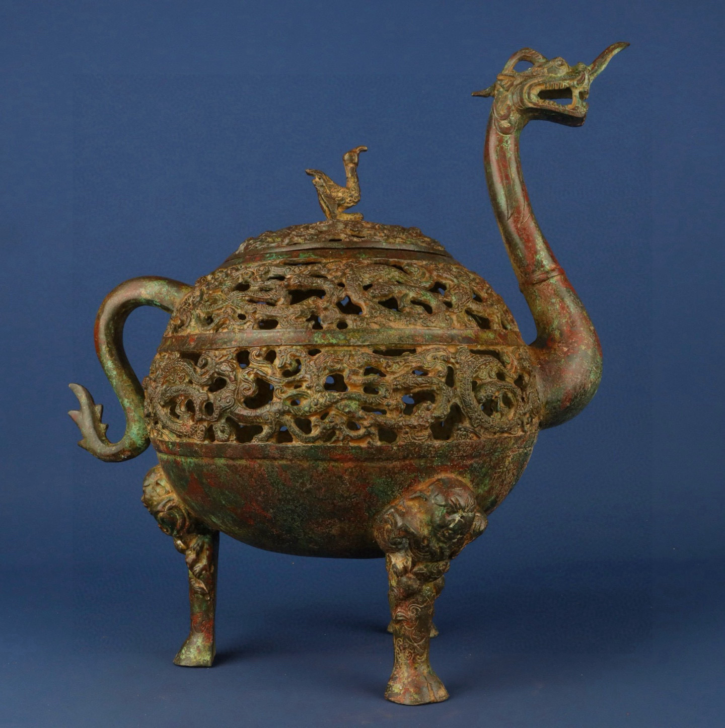Han Dynasty Bronze dragon head standing bird with three legs