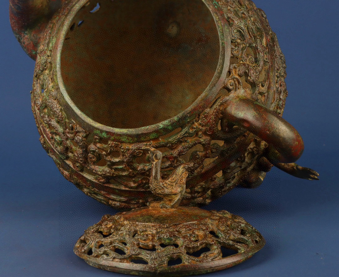 Han Dynasty Bronze dragon head standing bird with three legs