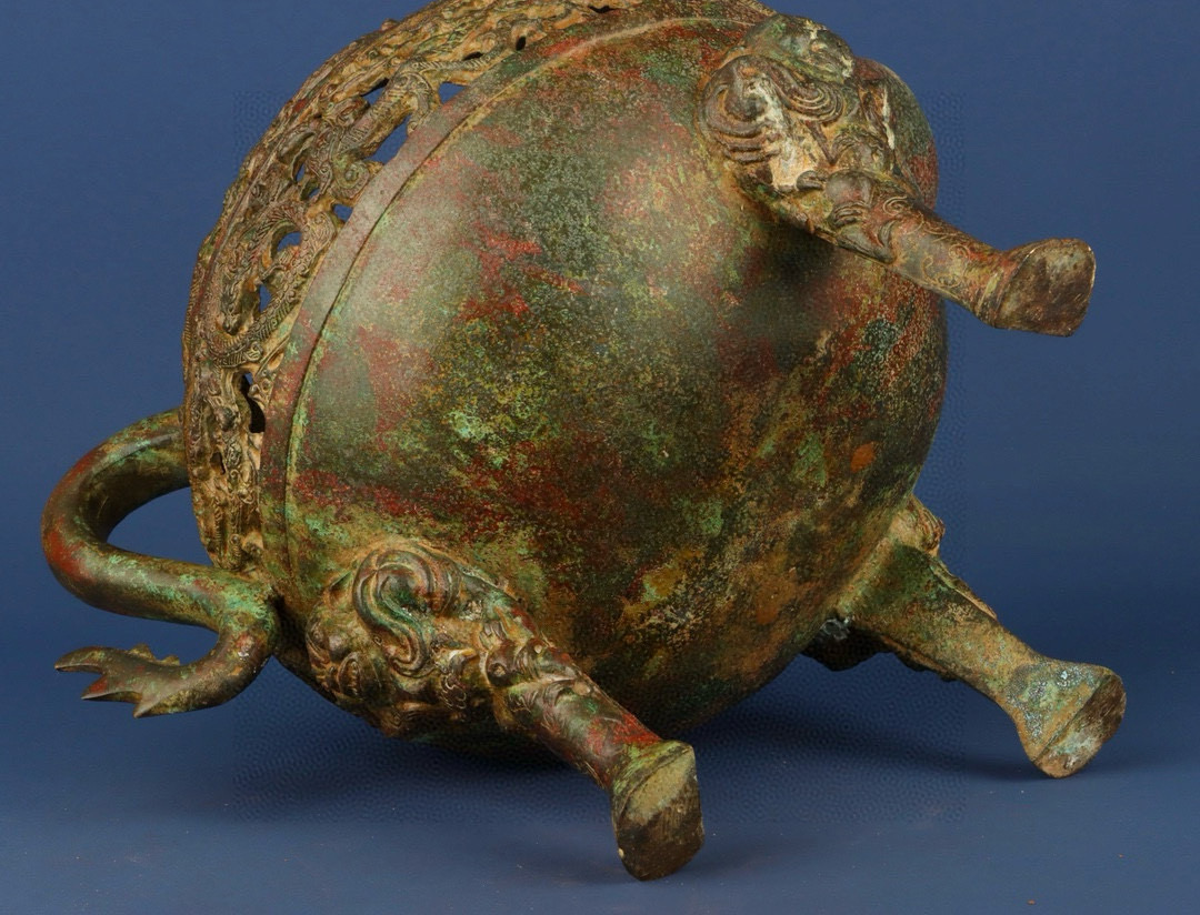 Han Dynasty Bronze dragon head standing bird with three legs