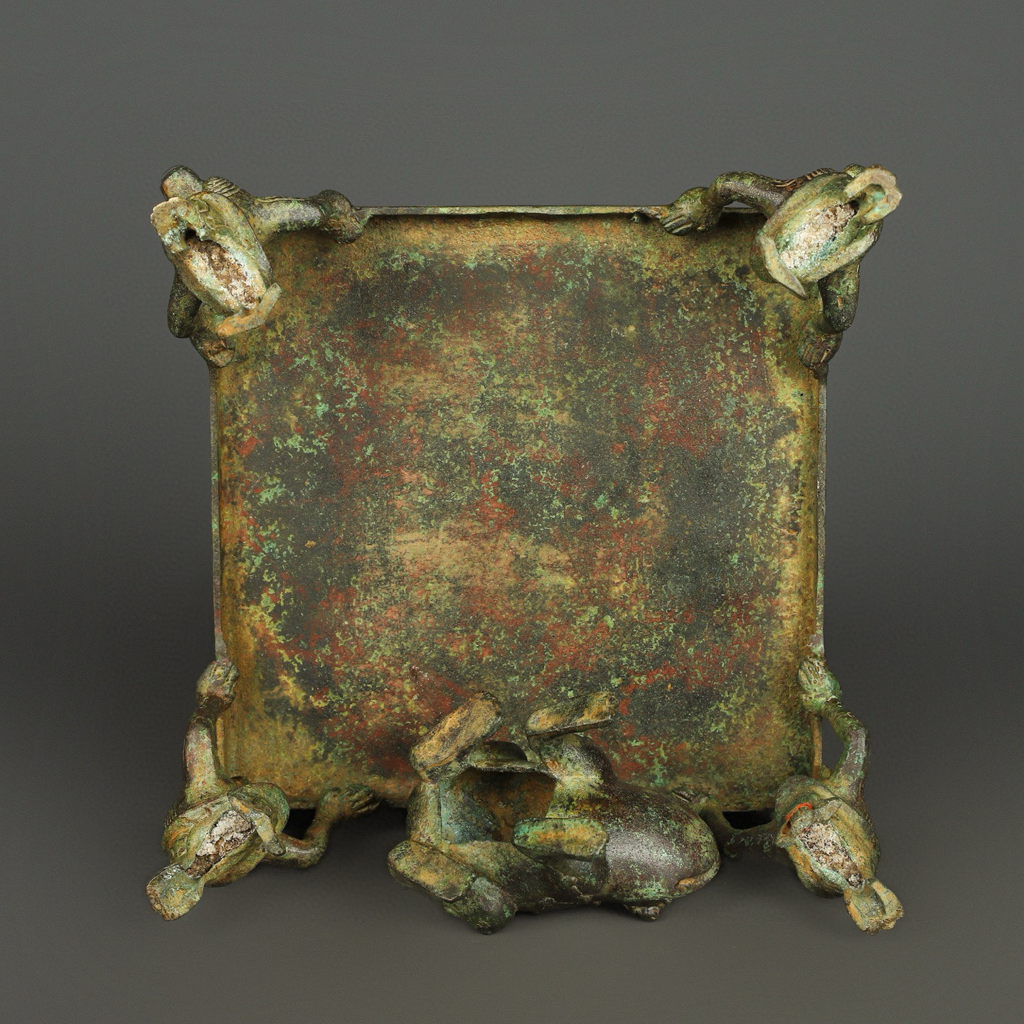 Han Dynasty Bronze Frog Square Compass