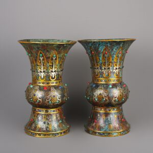 Han Dynasty A pair of bronze inlaid gold round statues