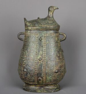 Zhou Dynasty Bronze standing bird flat vase