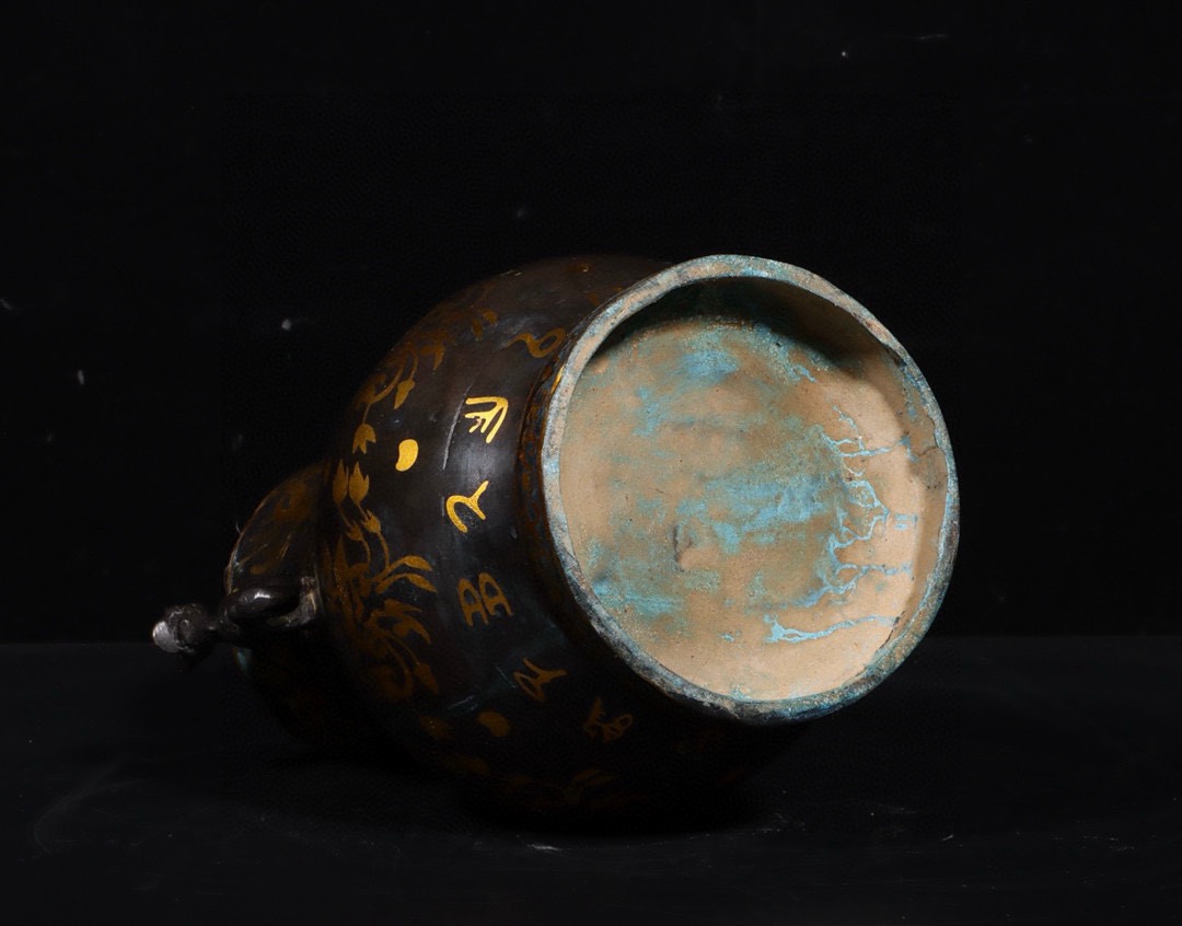 Han Dynasty Bronze and gold double dragon round vase