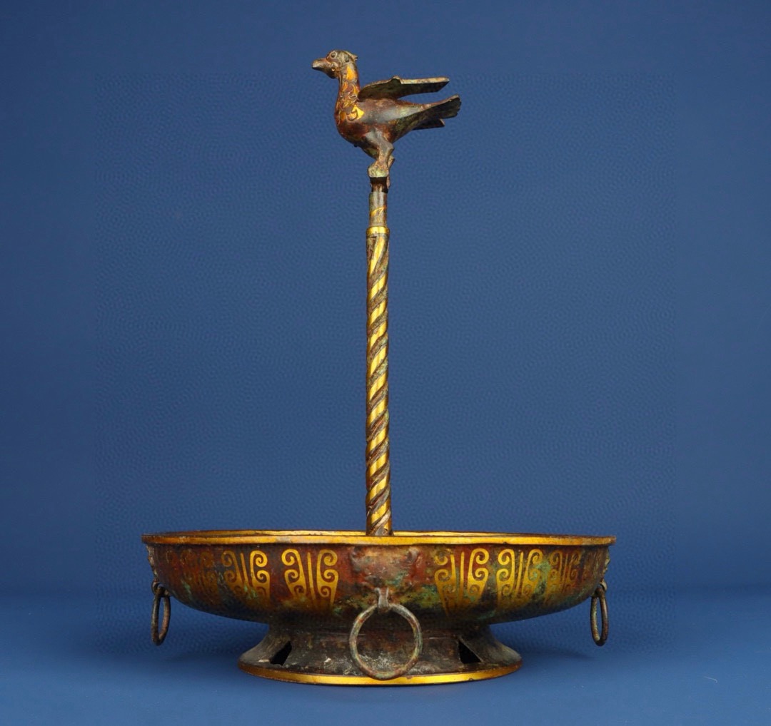 Han Dynasty Bronze and gold standing bird plate
