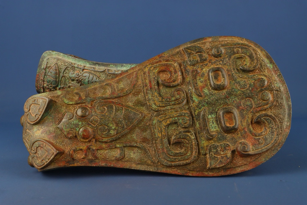 Zhou Dynasty Bronze Cicada Pattern
