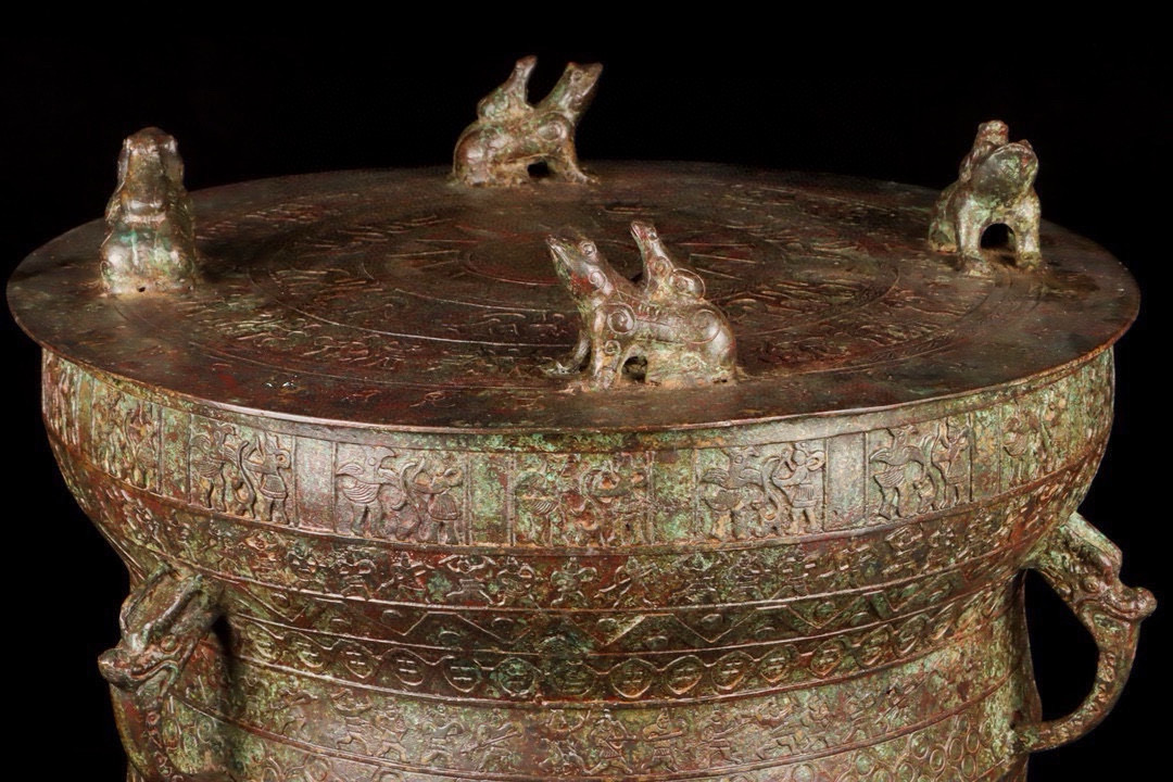 Han Dynasty Bronze Hunting Pattern Drum
