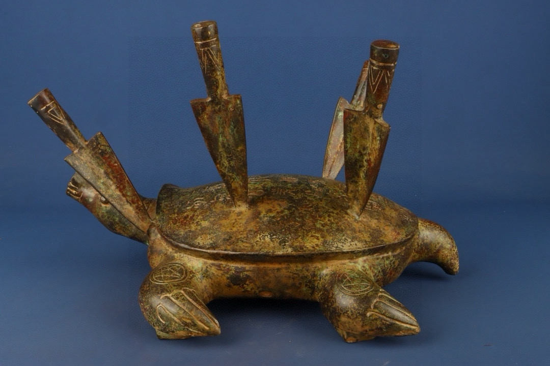 Zhou Dynasty Bronze Circle