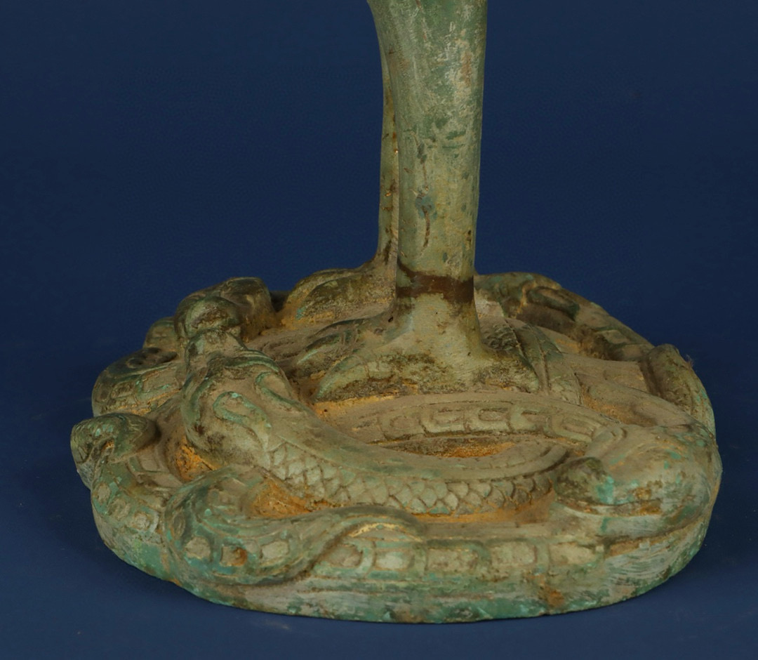Zhou Dynasty Bronze Coiling Dragon and Flying Eagle