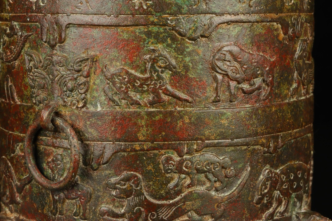 Zhou Dynasty Bronze Beast Pattern Warehouse