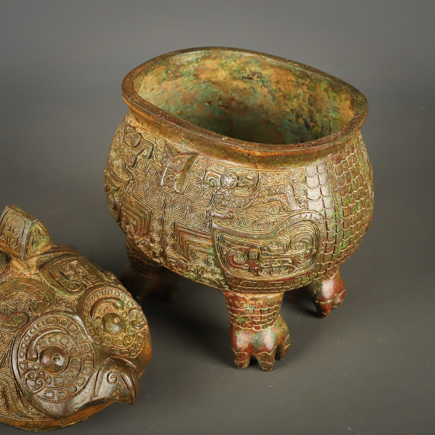 Zhou Dynasty Bronze Eagle Face Wine Arrival