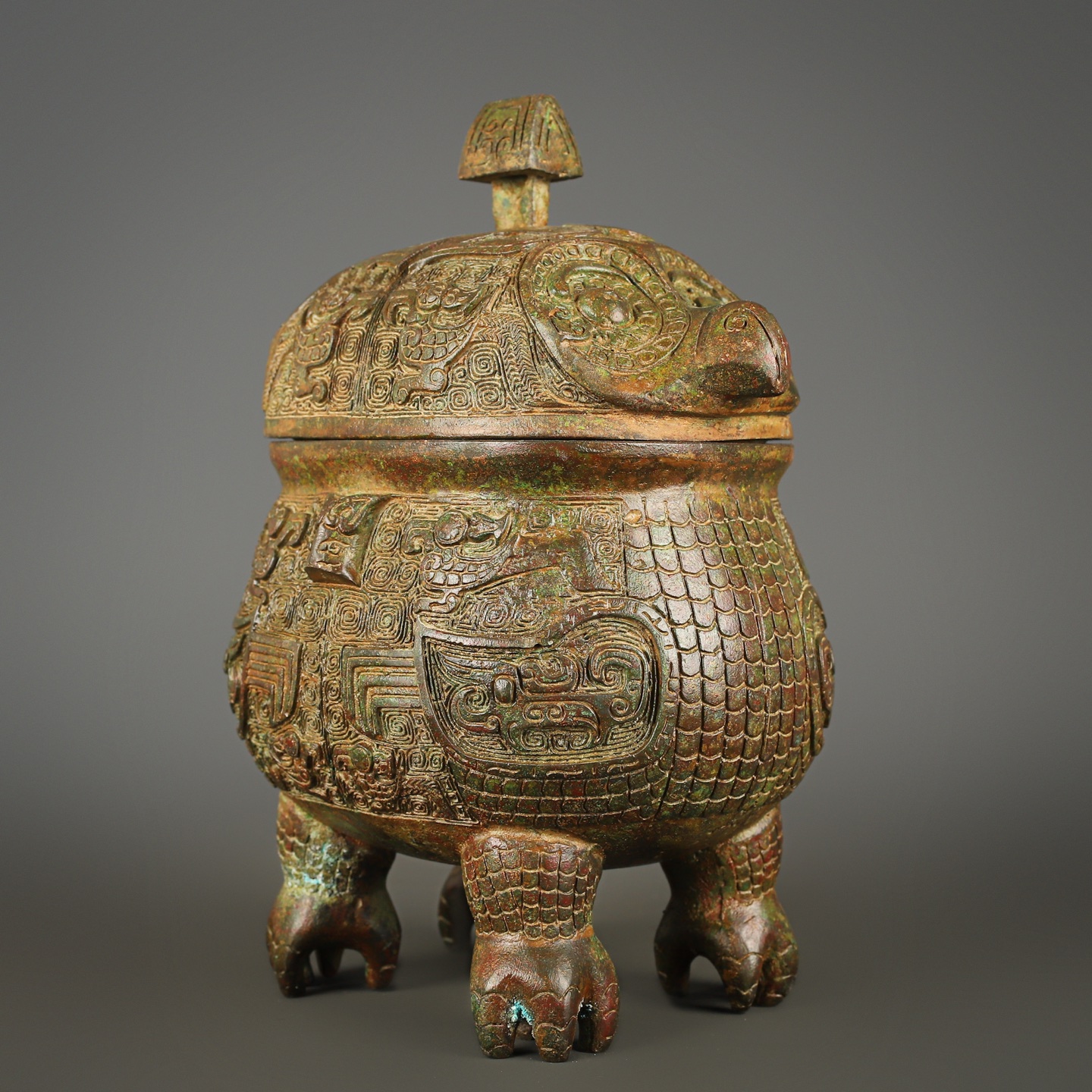 Zhou Dynasty Bronze Eagle Face Wine Arrival