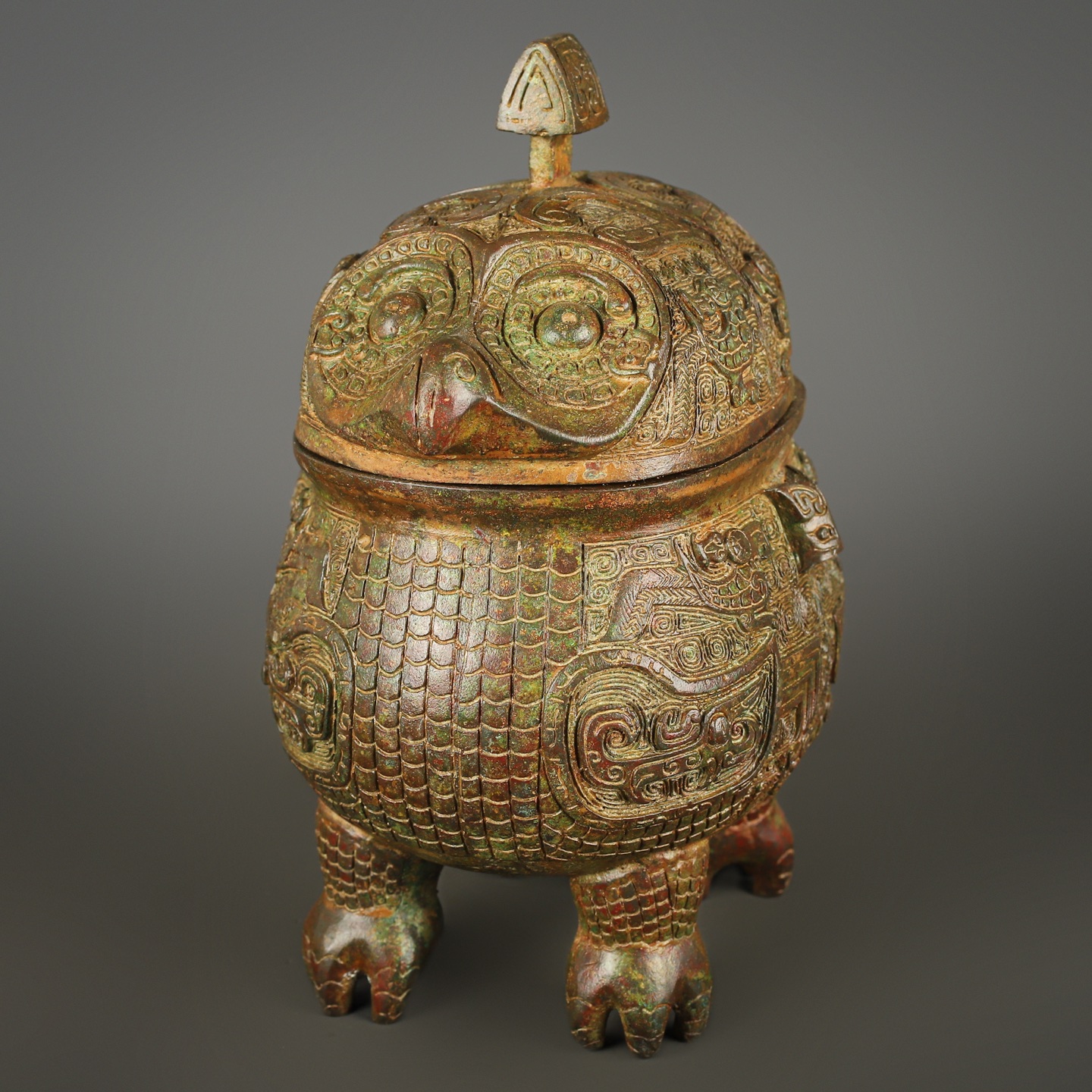 Zhou Dynasty Bronze Eagle Face Wine Arrival