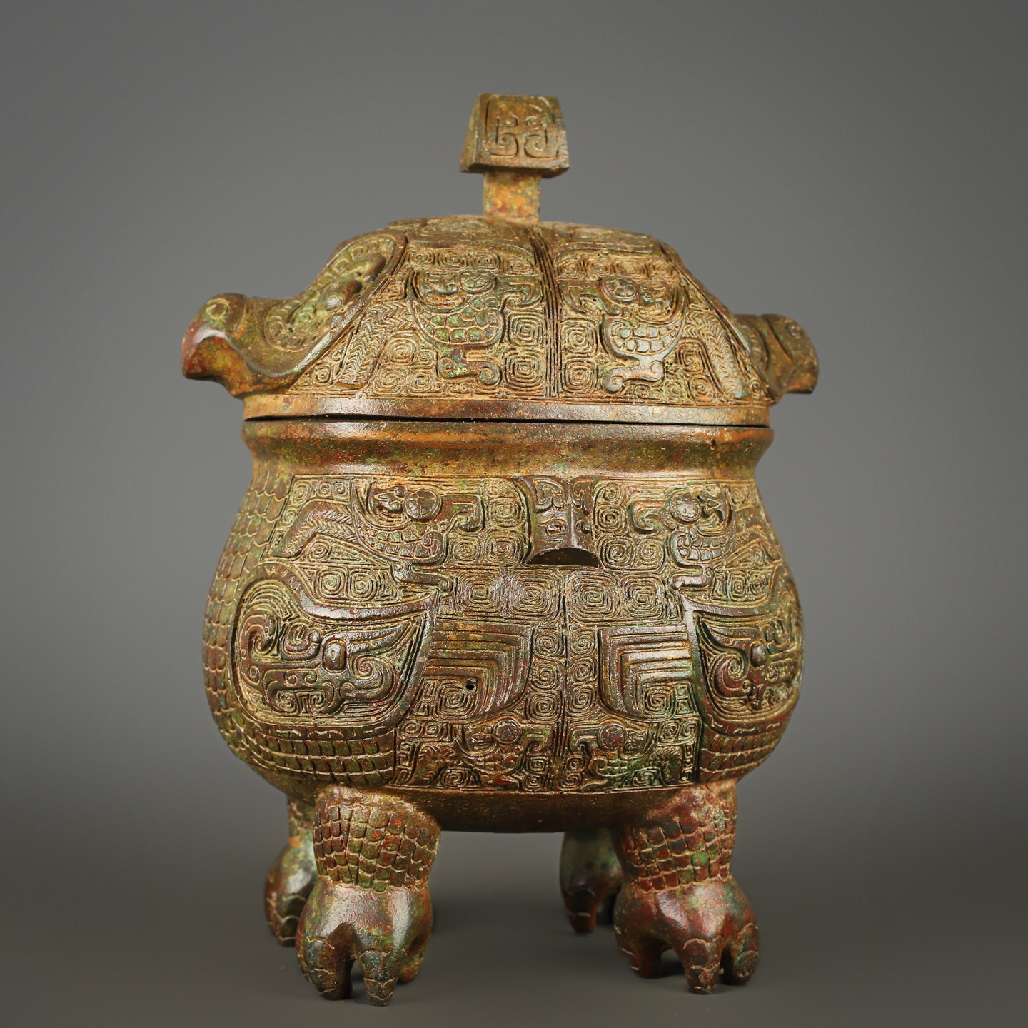 Zhou Dynasty Bronze Eagle Face Wine Arrival
