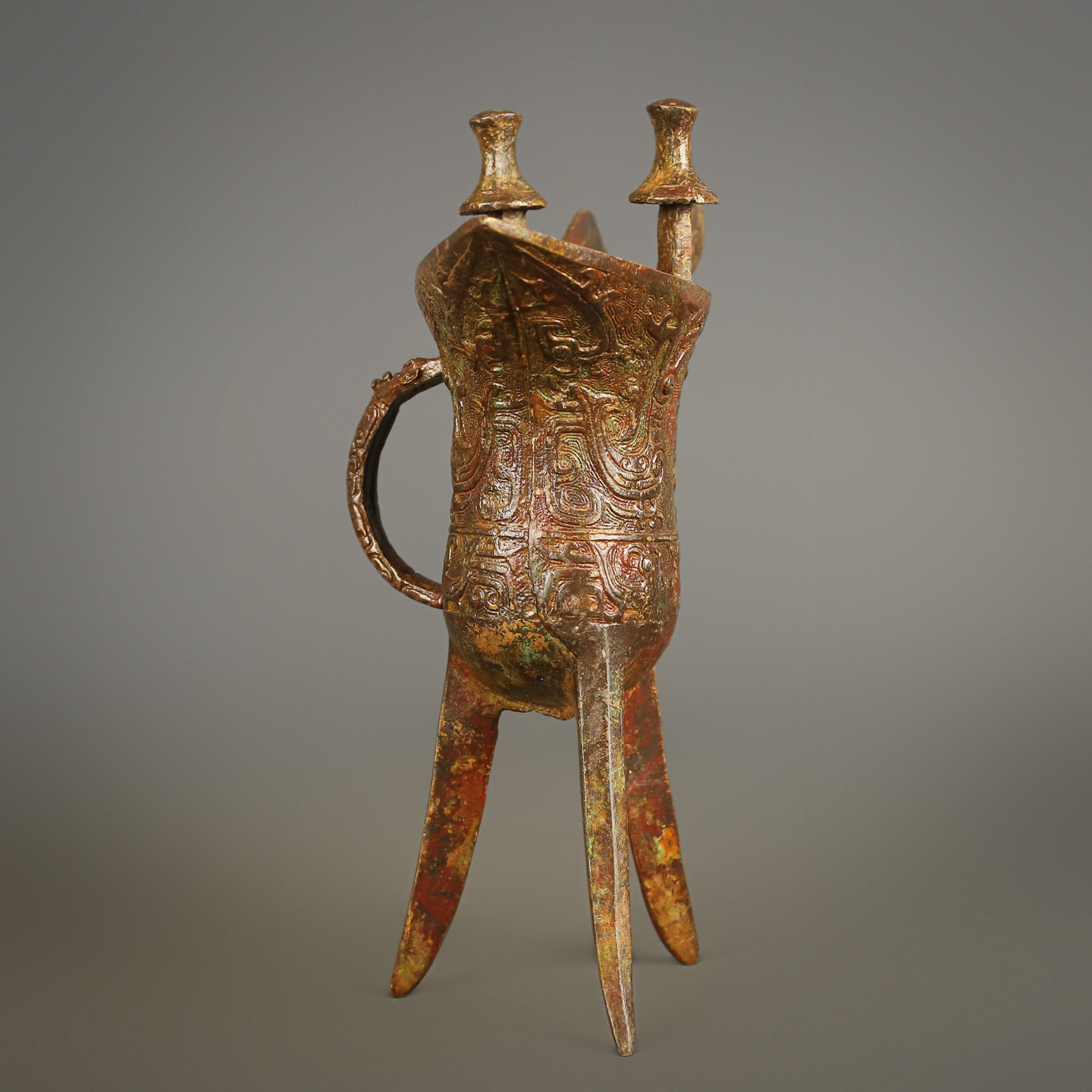 Zhou Dynasty Bronze phoenix and bird pattern cup