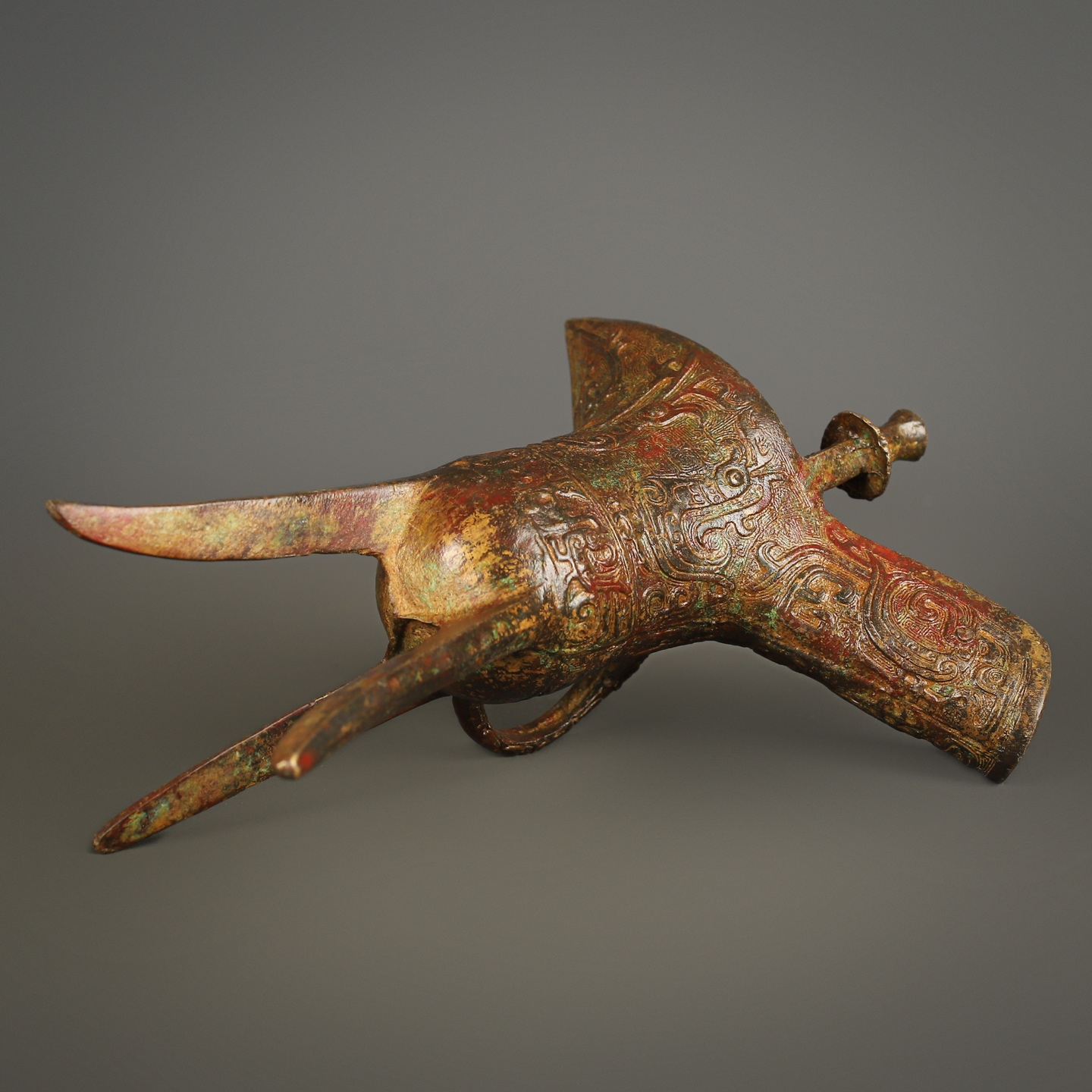 Zhou Dynasty Bronze phoenix and bird pattern cup