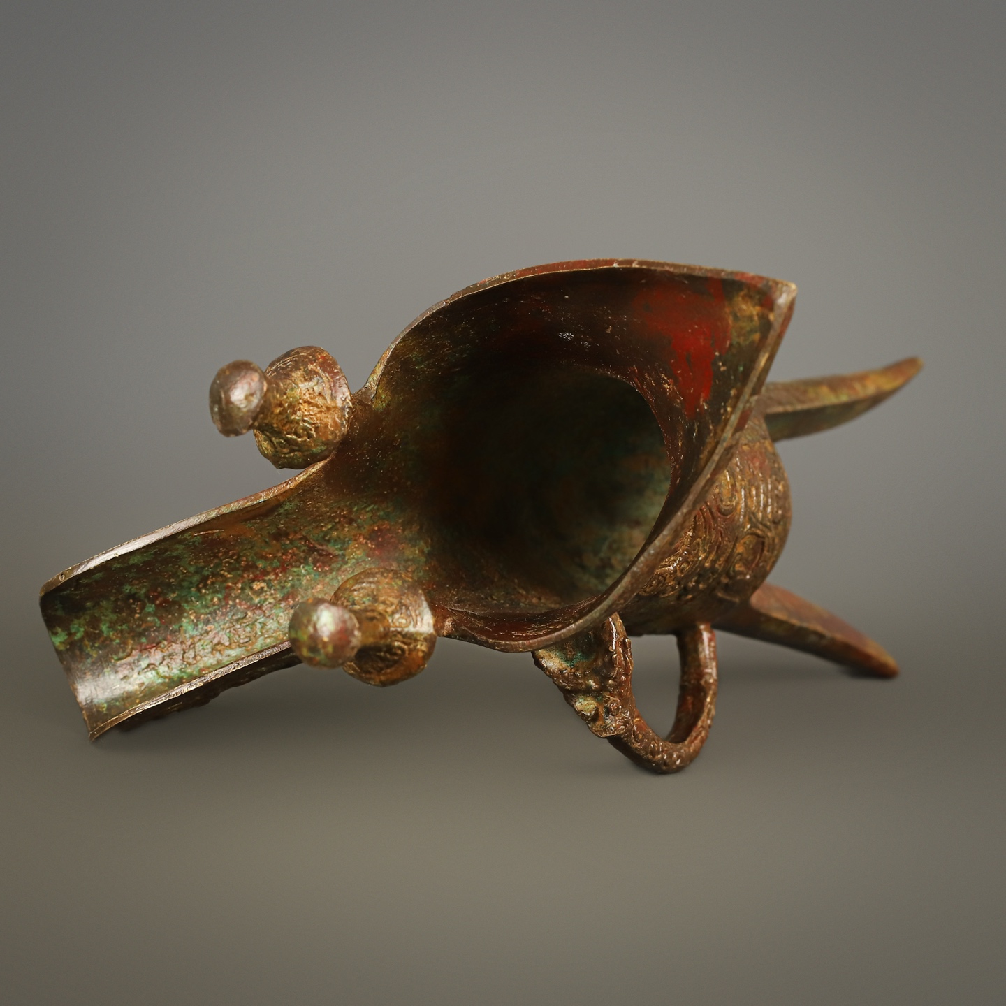 Zhou Dynasty Bronze phoenix and bird pattern cup