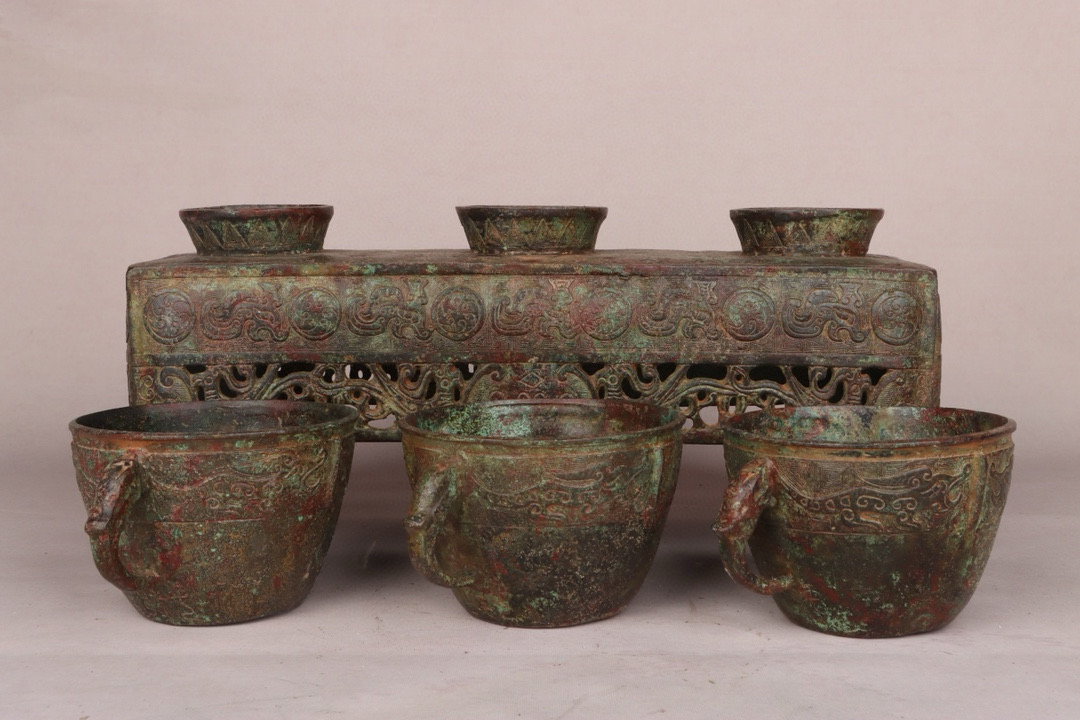 Zhou Dynasty Bronze Three Consecutive Immortals