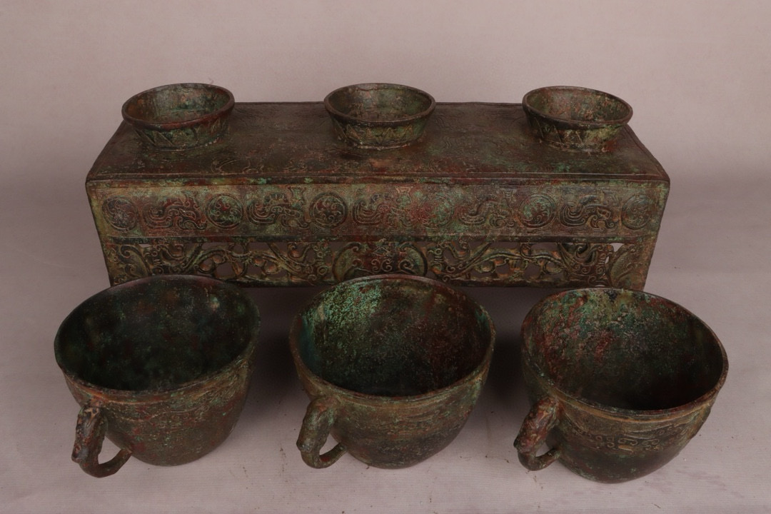 Zhou Dynasty Bronze Three Consecutive Immortals