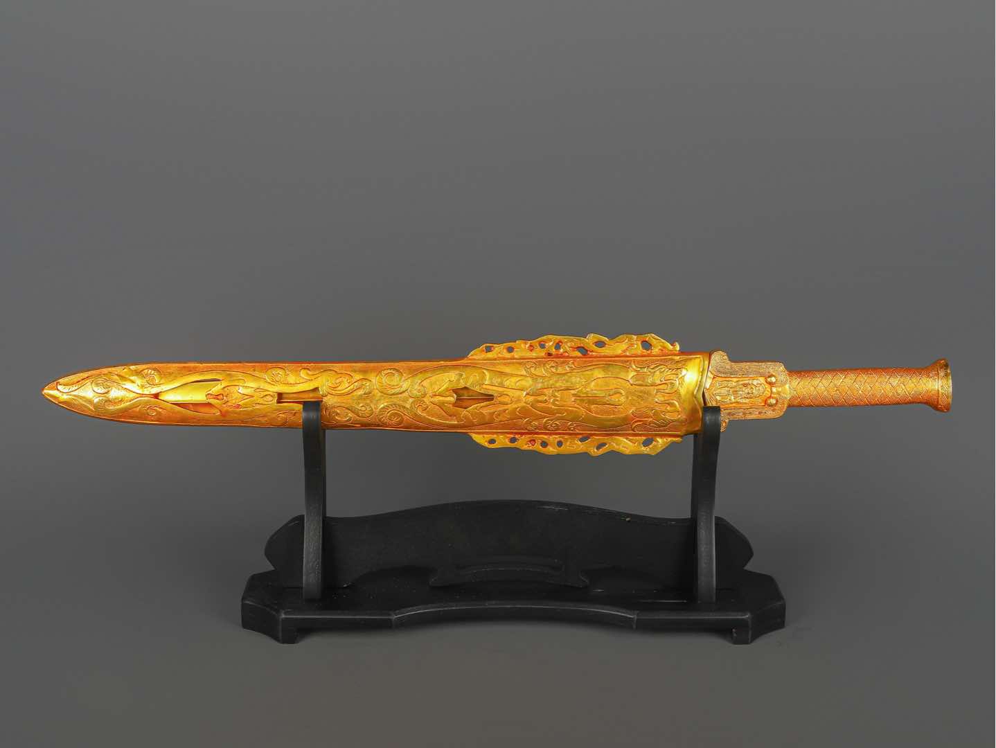 Han Dynasty Bronze and Real Gold General Sword