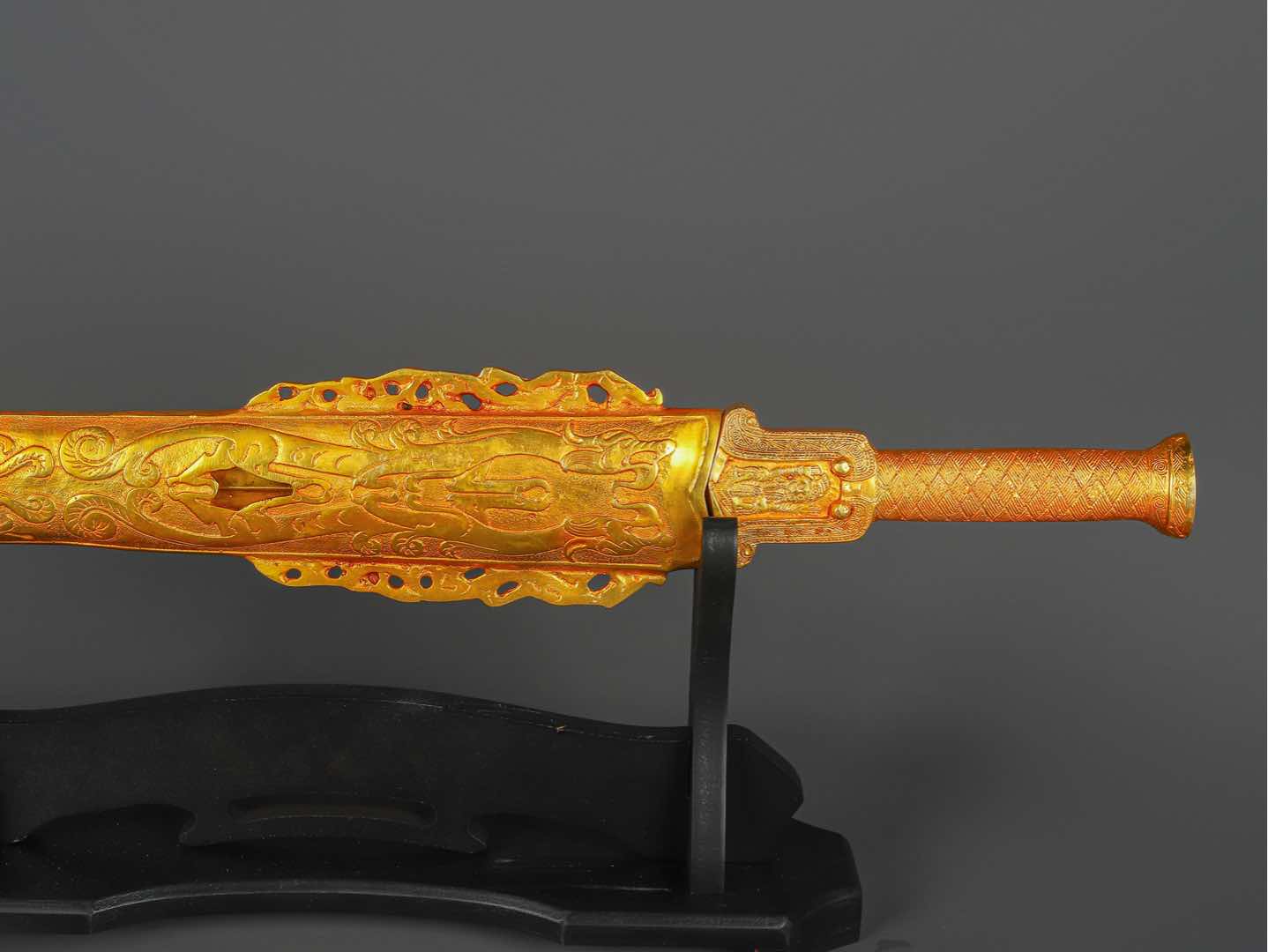 Han Dynasty Bronze and Real Gold General Sword