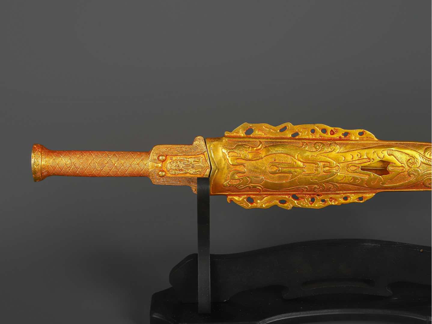 Han Dynasty Bronze and Real Gold General Sword