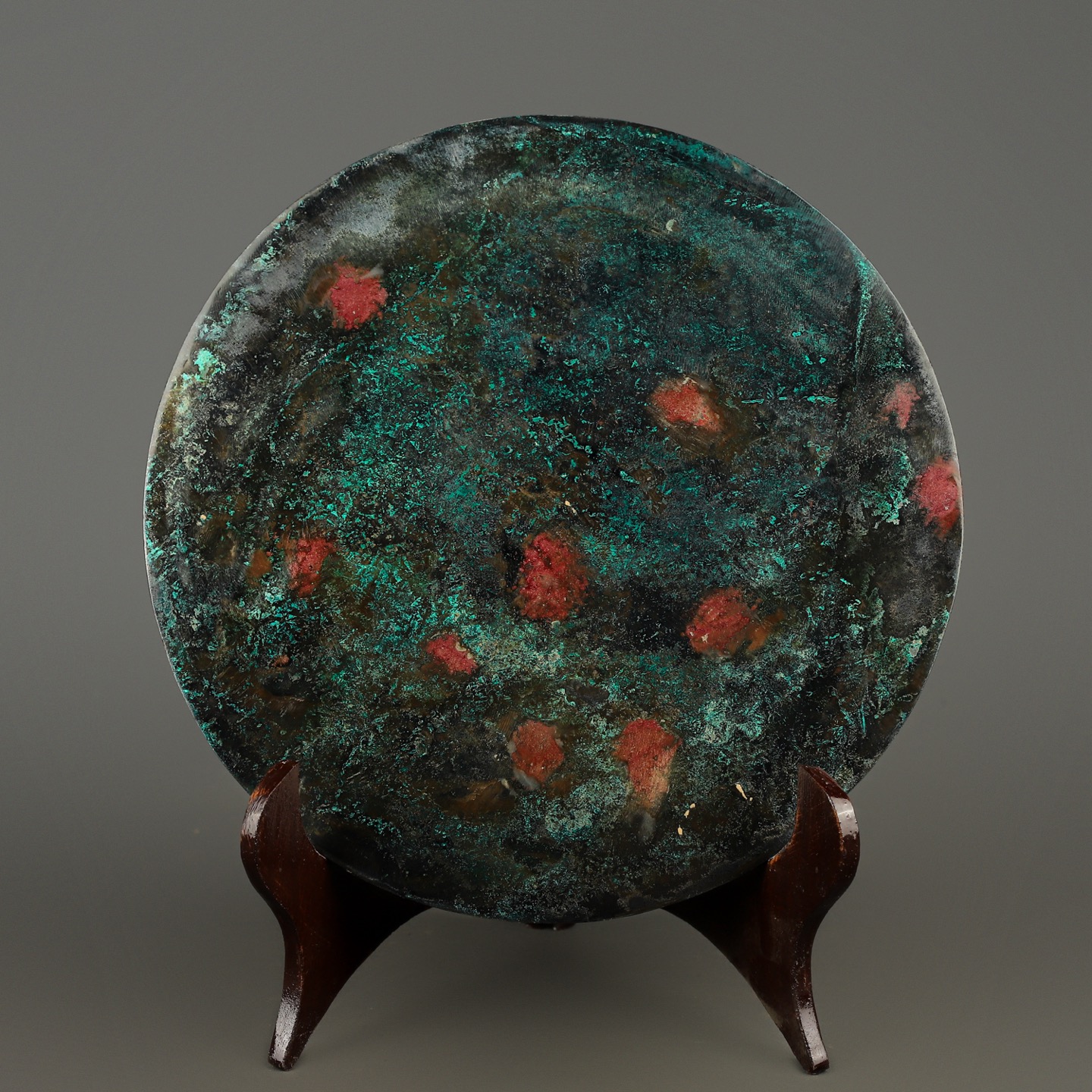 Han Dynasty Bronze mirror with dragon and phoenix patterns