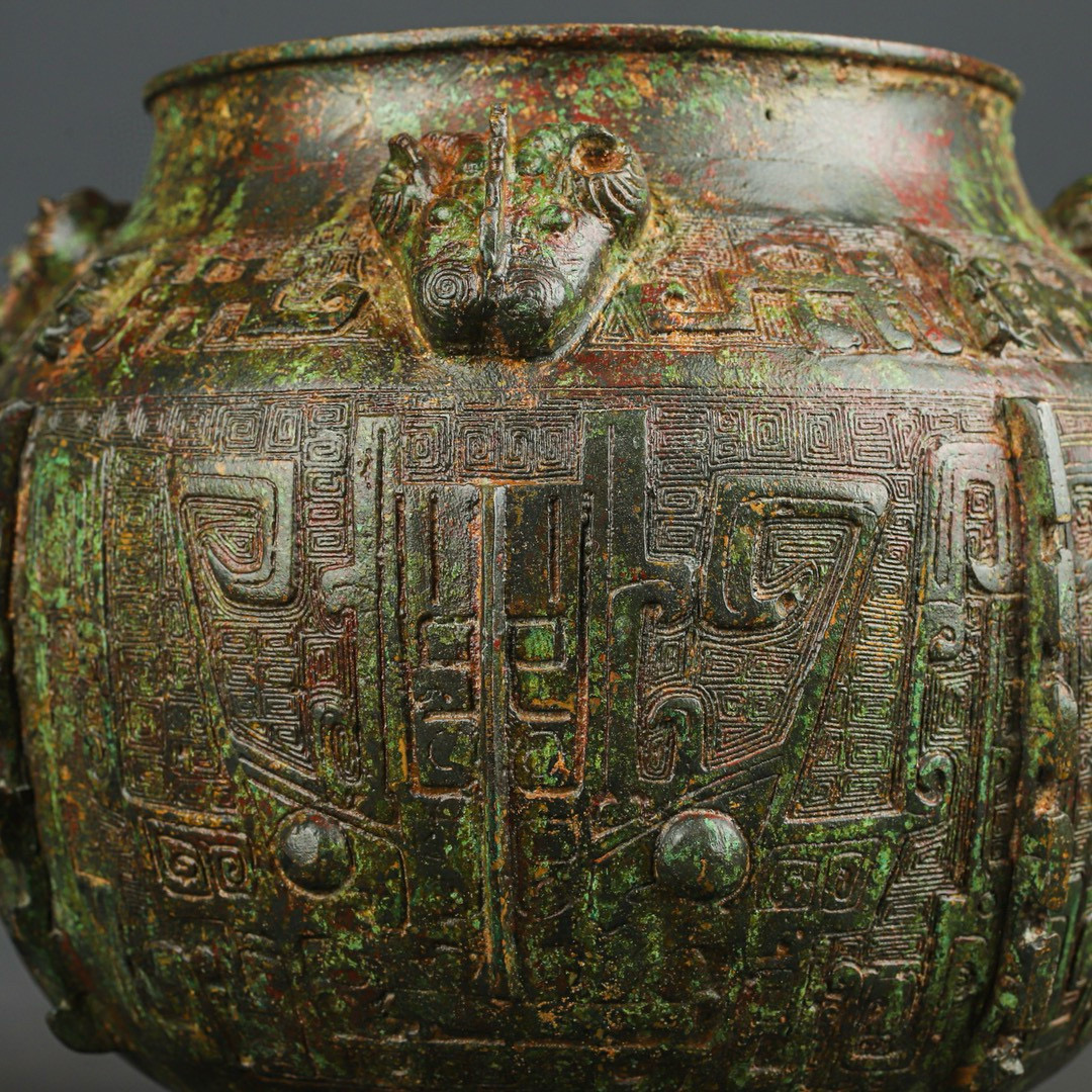Zhou Dynasty Bronze four goat round lei