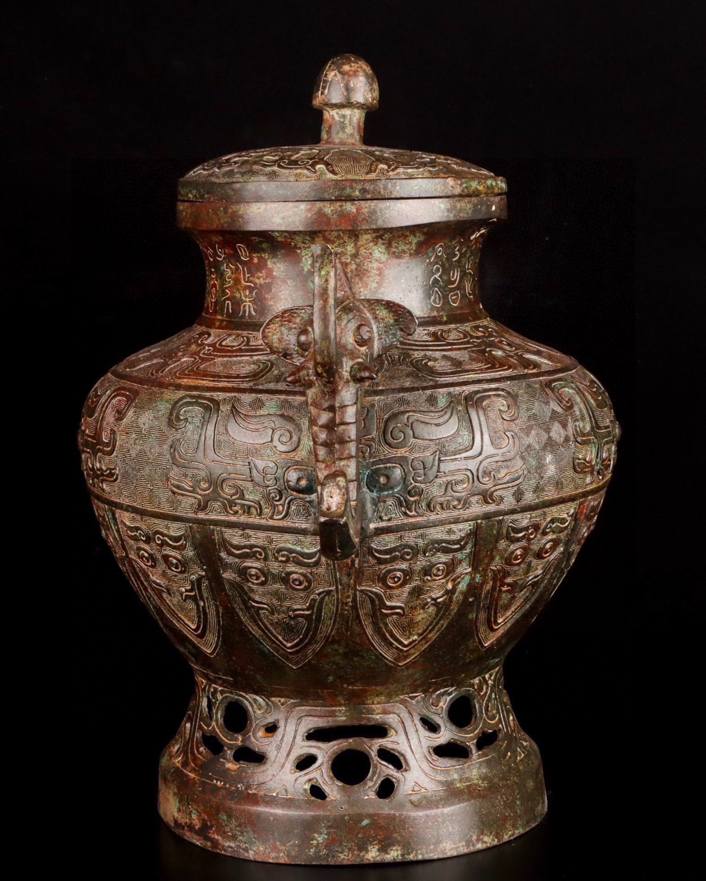 Zhou Dynasty Bronze Double Dragon Elephant Round Lei