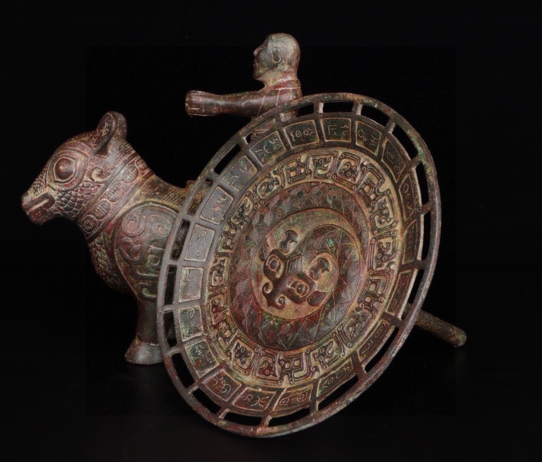 Han Dynasty Bronze Beast Seat Lamp Panel