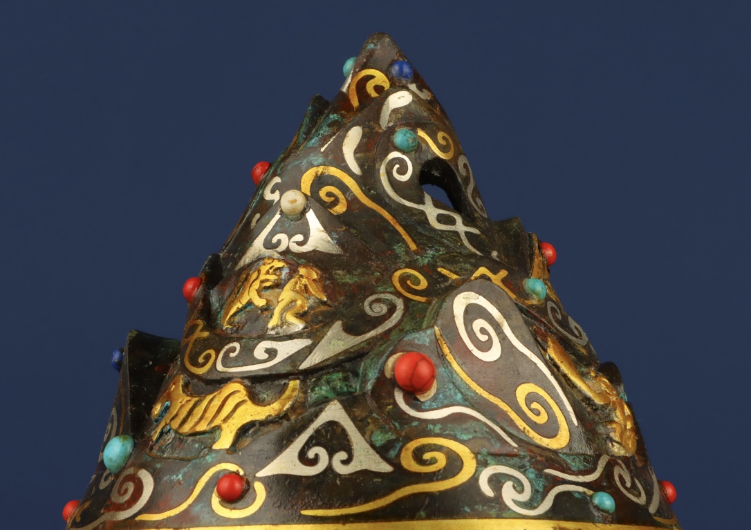 Han Dynasty Bronze gold and silver inlaid with multi precious stones Boshan furnace