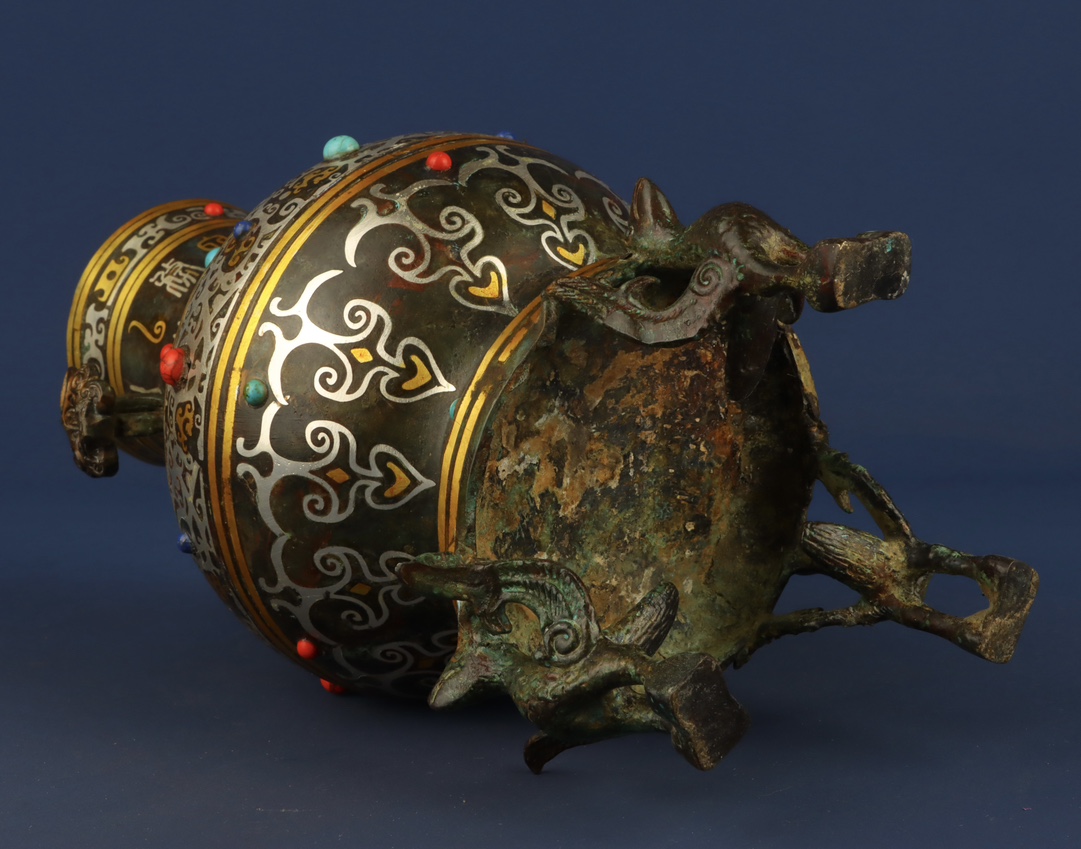 Han Dynasty Bronze gold and silver inlaid multi jewel standing bird vase