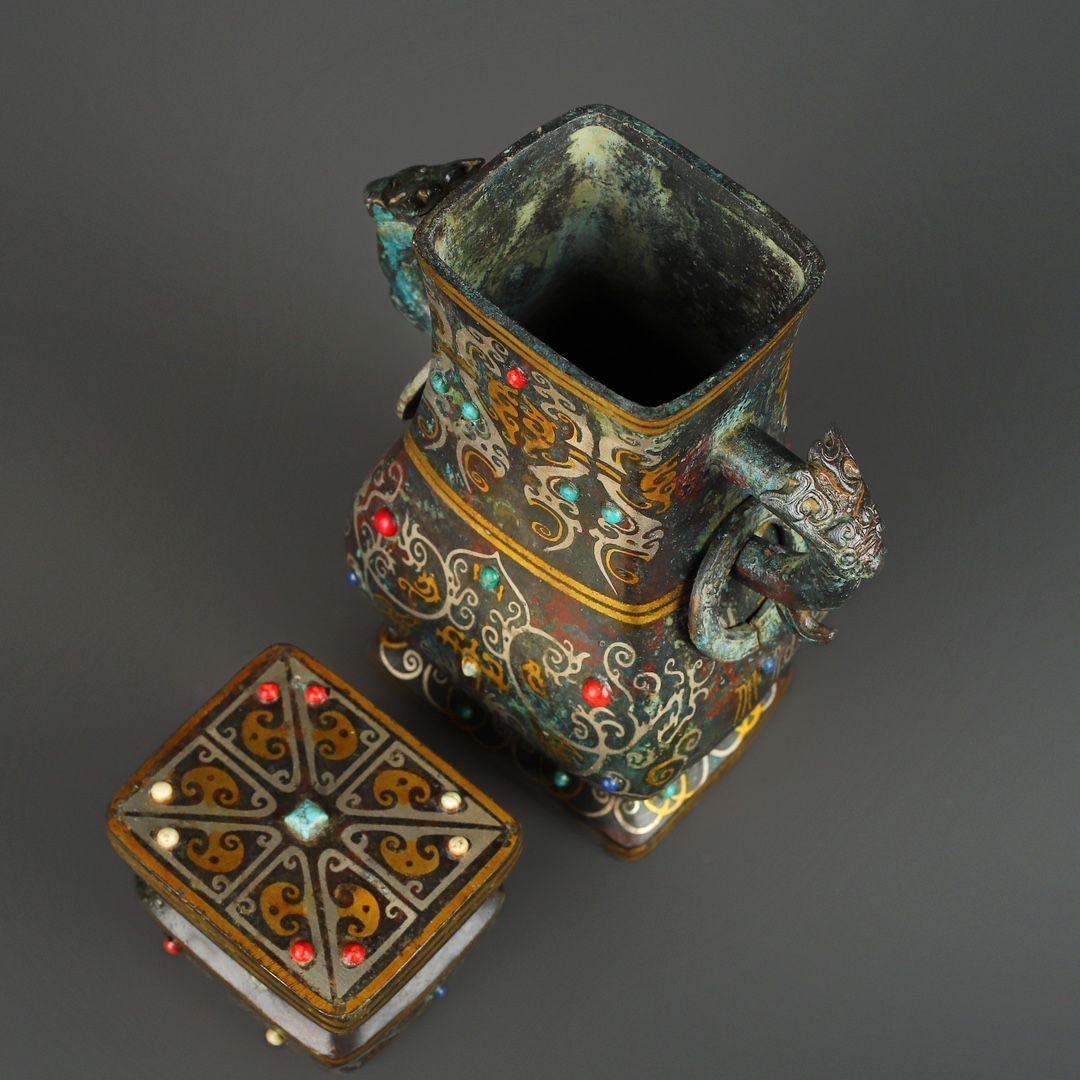 Han Dynasty Bronze gold and silver inlaid multi precious stone square vase