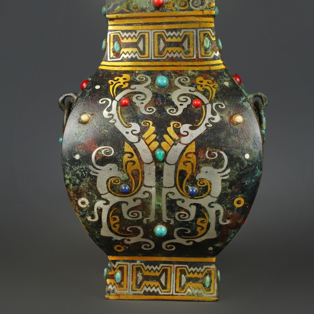 Han Dynasty Bronze gold and silver inlaid multi precious stone square vase