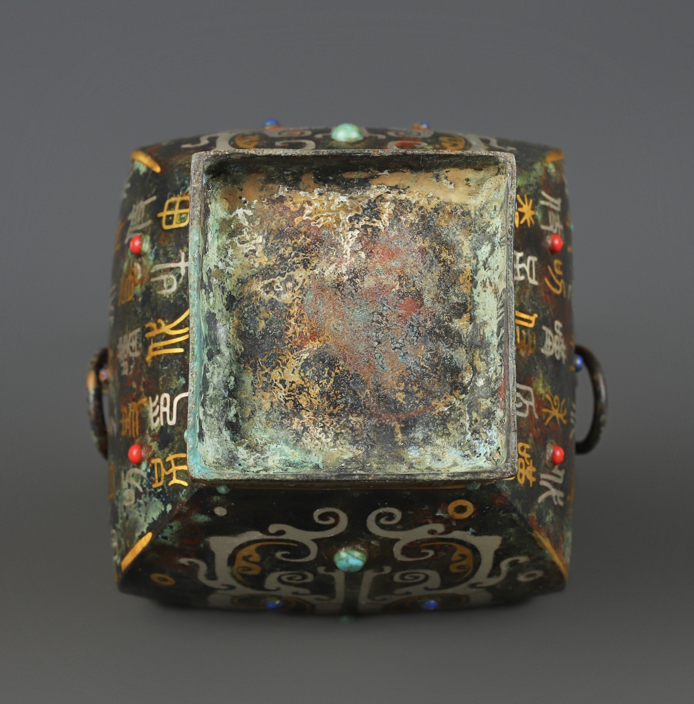 Han Dynasty Bronze gold and silver inlaid multi precious stone square vase